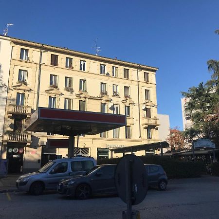 Stanza Privata Con Bagno A 15 Minuti Da Duomo Sesto San Giovanni Exterior foto